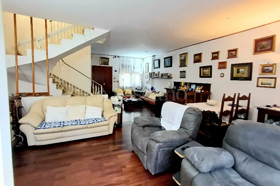 Villino a Schiera in vendita di 200 mq a €569.000 (rif. 9/2026)