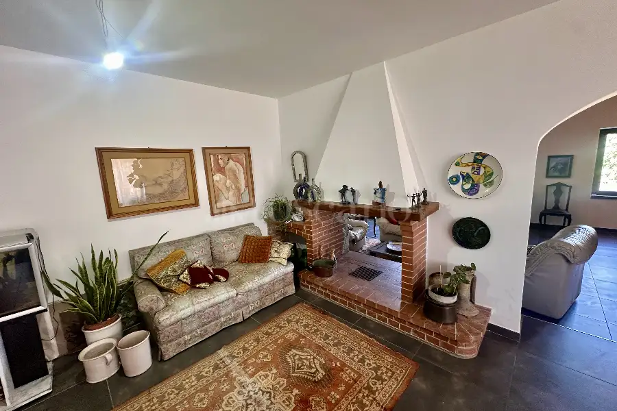 Villa in vendita di 350 mq a €439.000 (rif. 27/2025)