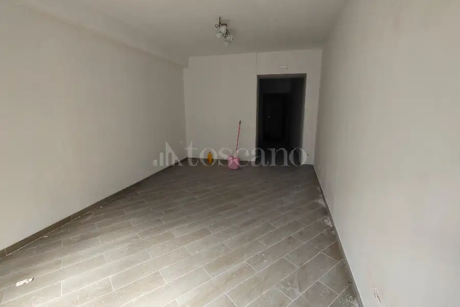 Negozio in affitto di 52 mq a €550 (rif. 84/2026)