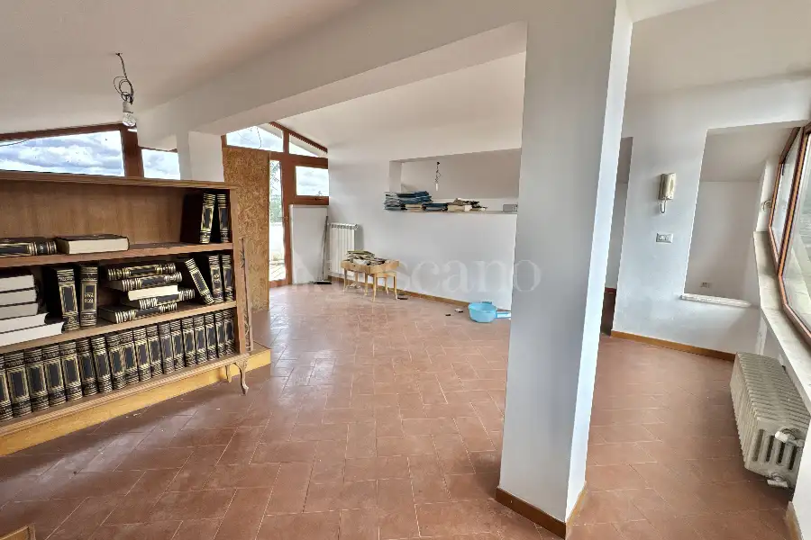 Villa in vendita di 800 mq a €1.069.000 (rif. 56/2024)