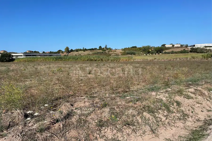 Agricolo in vendita di 40.000 mq a €180.000 (rif. 29/2026)
