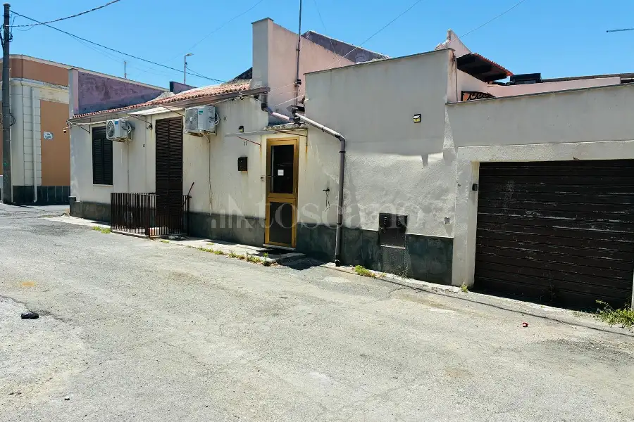Casa Indipendente in vendita di 219 mq a €1.050.000 (rif. 106/2026)