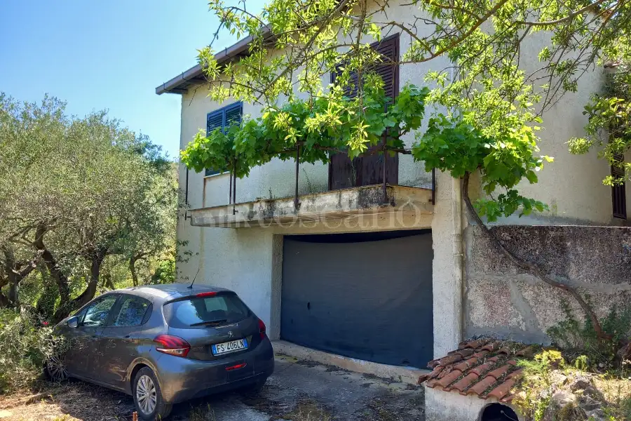 Villa in vendita di 100 mq a €107.000 (rif. 14/2026)