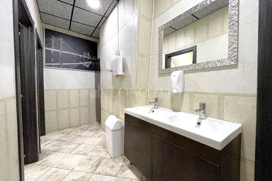 Negozio in vendita di 350 mq a €499.000 (rif. 8/2025)