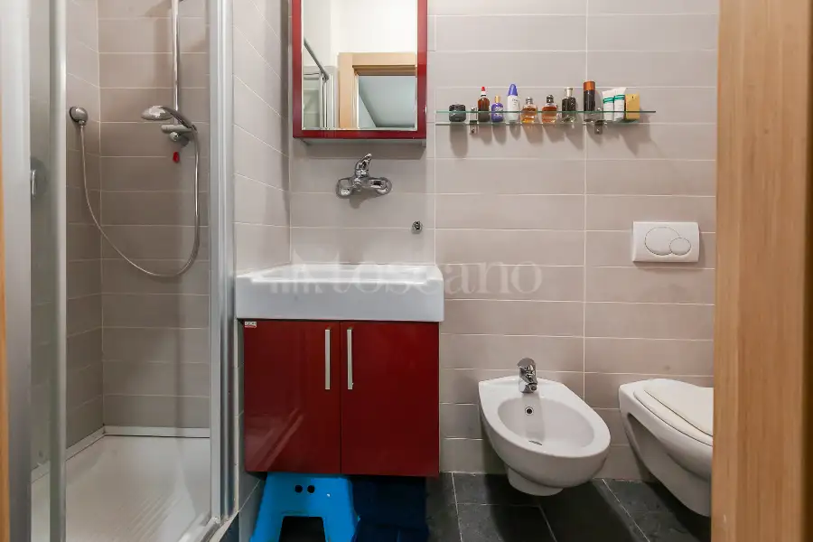 Villa Bifamiliare in vendita di 680 mq trattativa riservata (rif. 42/2025)