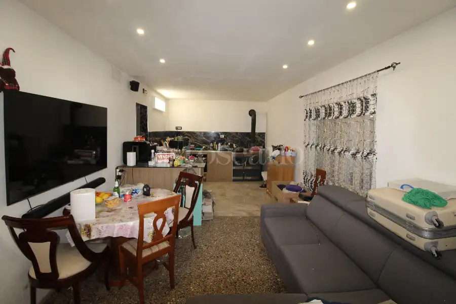 Casa Indipendente in vendita di 230 mq a €199.000 (rif. 100/2026)