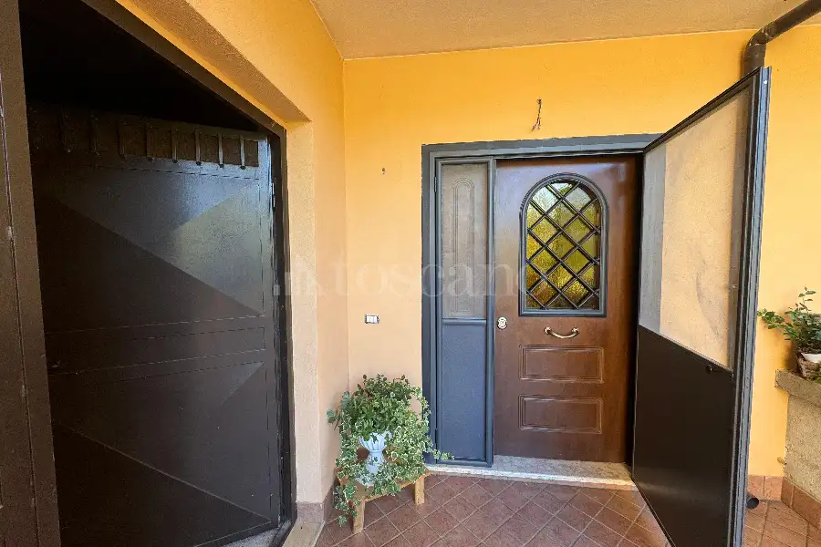 Villa Bifamiliare in vendita di 220 mq a €399.000 (rif. 94/2026)