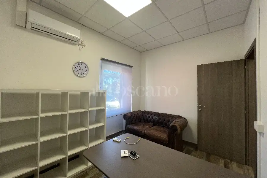 Ufficio in affitto di 14 mq a €490 (rif. 14/2026)
