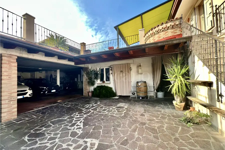 Villa Bifamiliare in vendita di 160 mq a €370.000 (rif. 78/2025)