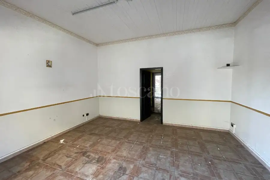 Negozio in vendita di 26 mq a €20.000 (rif. 6/2025)