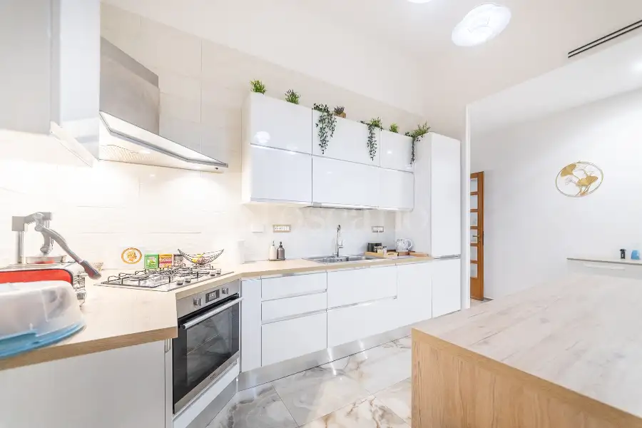 Casa in vendita di 185 mq a €1.290.000 (rif. 75/2026)