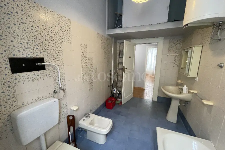 Ufficio in affitto di 87 mq a €550 (rif. 39/2025)