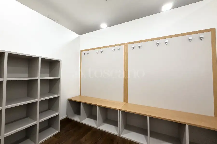 Laboratorio in vendita di 290 mq a €1.250.000 (rif. 19/2026)