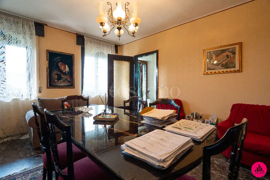 Casa Indipendente in vendita di 310 mq a €190.000 (rif. 66/2026)
