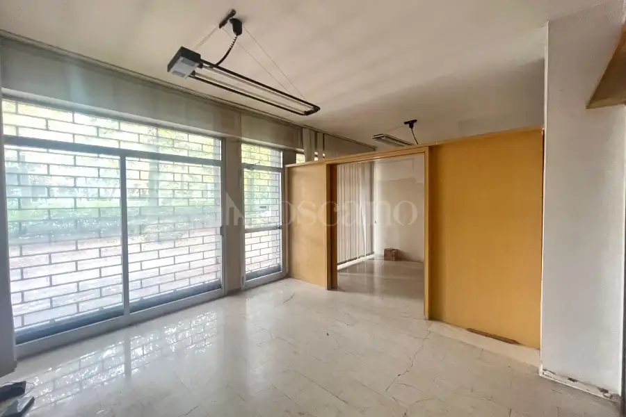 Negozio in vendita di 158 mq a €129.000 (rif. 5/2026)