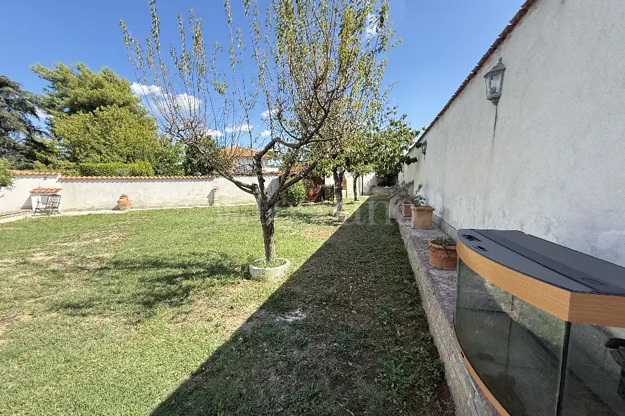 Villa Bifamiliare in vendita di 200 mq a €499.000 (rif. 10/2025)