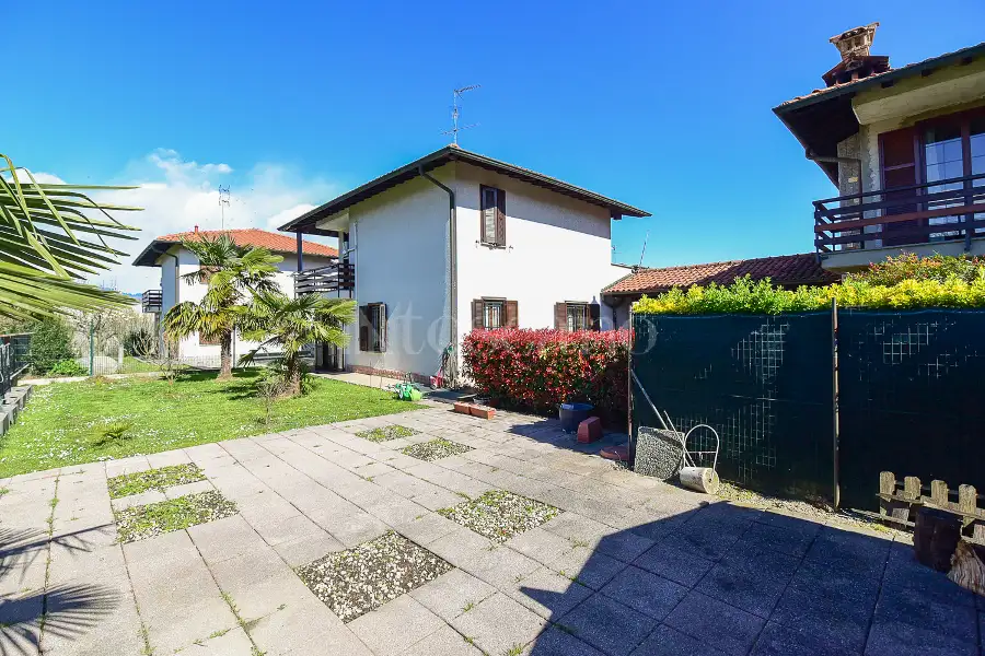 Villa in vendita di 300 mq a €390.000 (rif. 4/2026)