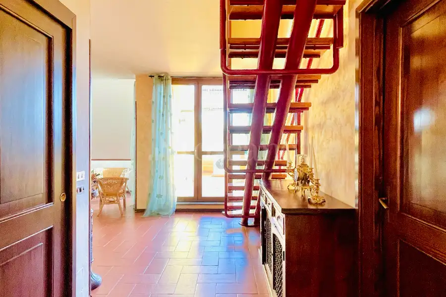 Villa in vendita di 410 mq trattativa riservata (rif. 112/2024)