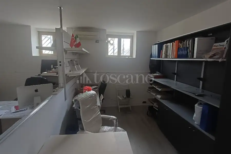 Magazzino in vendita di 234 mq a €480.000 (rif. 19/2026)