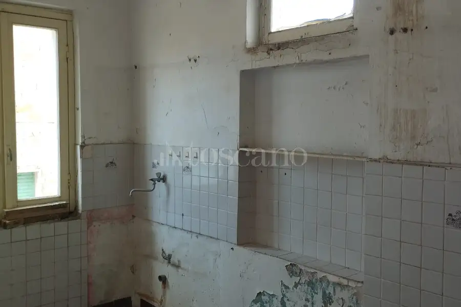 Palazzo in vendita di 160 mq a €165.000 (rif. 32/2026)