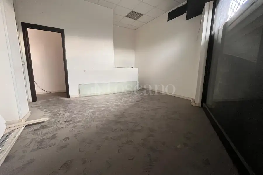 Negozio in vendita di 96 mq a €234.000 (rif. 11/2026)