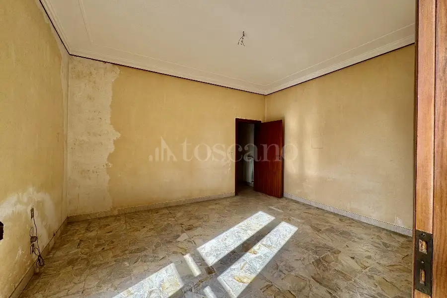 Attico in vendita di 296 mq a €770.000 (rif. 37/2026)