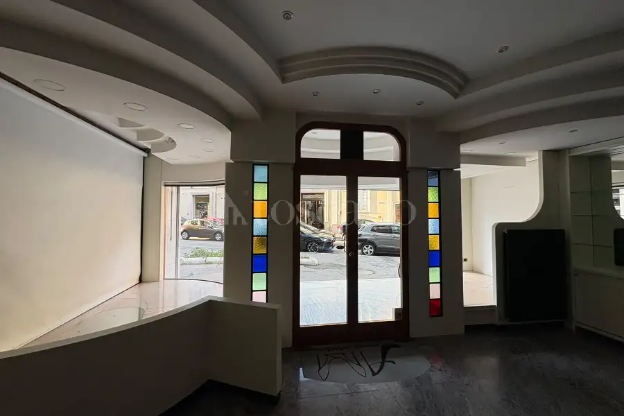 Negozio in affitto di 100 mq a €1.800 (rif. 74/2026)