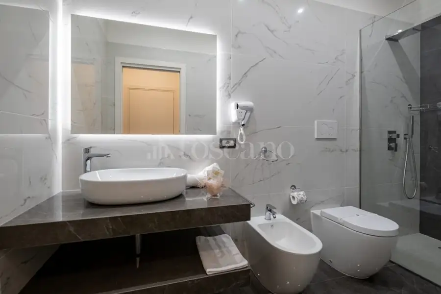 Casa Indipendente in vendita di 193 mq a €850.000 (rif. 20/2026)