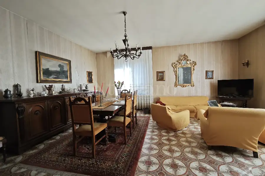 Villa in vendita di 350 mq a €560.000 (rif. 44/2024)