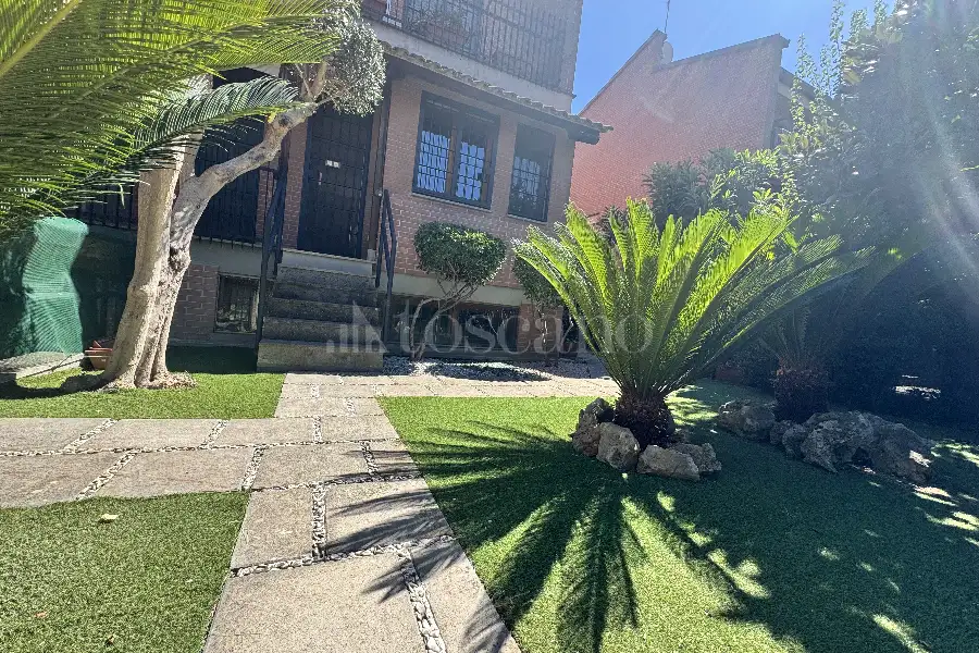 Villa Bifamiliare in vendita di 210 mq a €460.000 (rif. 54/2023)