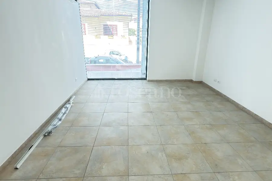 Ufficio in vendita di 175 mq a €395.000 (rif. 36/2026)