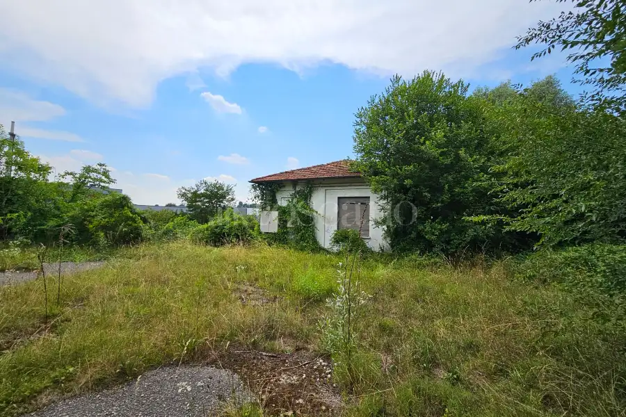 Edificabile Commerciale in vendita di 6.100 mq a €395.000 (rif. 31/2026)