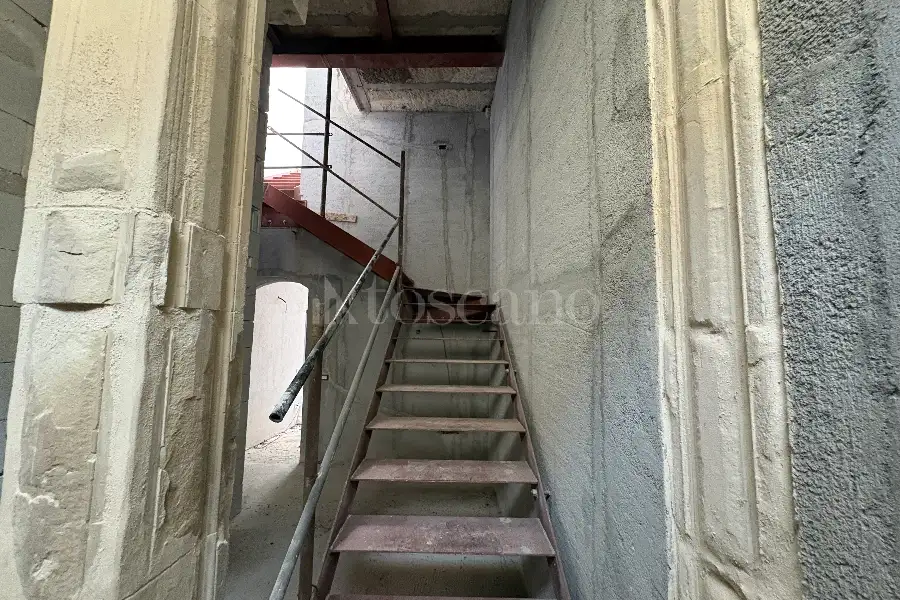 Casa in vendita di 290 mq a €450.000 (rif. 110/2026)