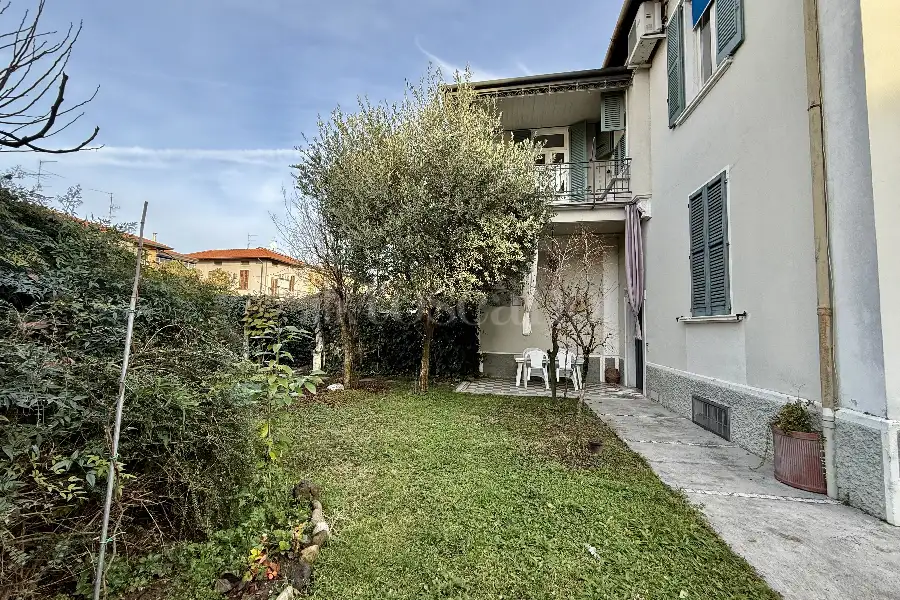 Villa Bifamiliare in vendita di 120 mq a €260.000 (rif. 60/2025)