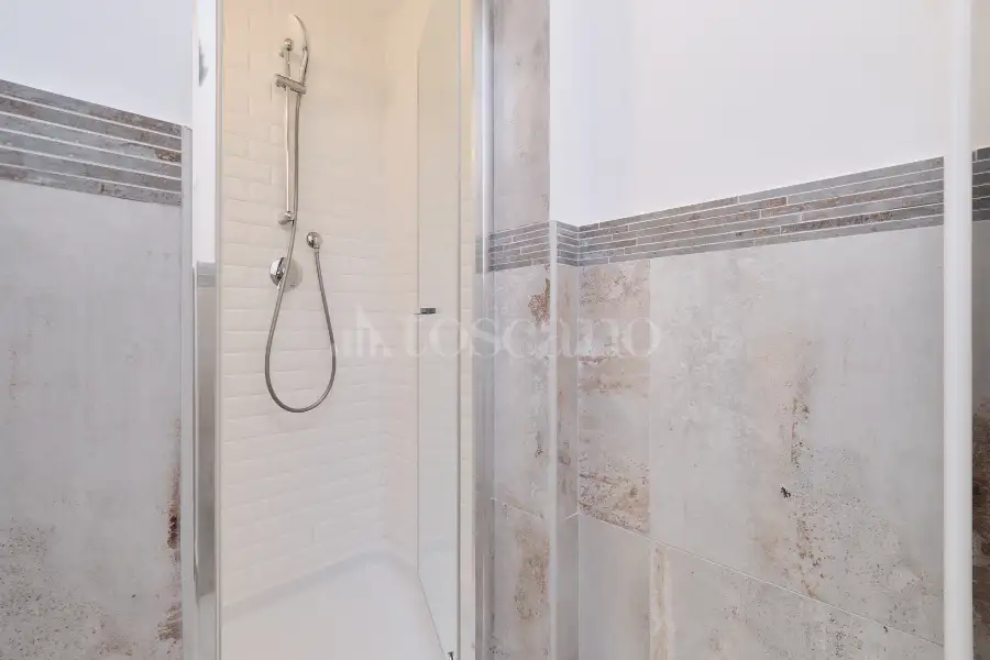 Villa Bifamiliare in vendita di 510 mq a €1.850.000 (rif. 30/2026)