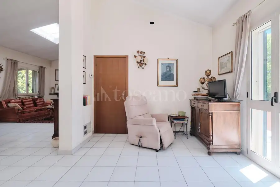 Villa Bifamiliare in vendita di 200 mq a €499.000 (rif. 31/2026)