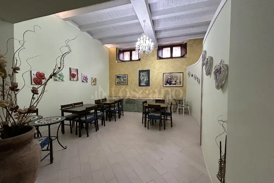 Palazzo in vendita di 400 mq a €445.000 (rif. 15/2025)