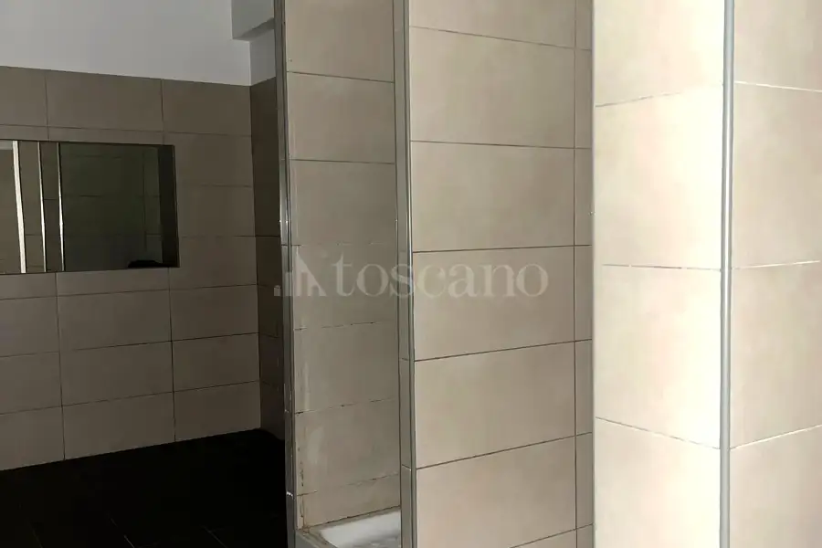 Negozio in vendita di 100 mq a €249.000 (rif. 60/2025)