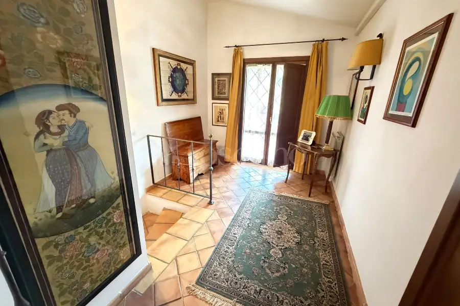 Villa Bifamiliare in vendita di 400 mq a €829.000 (rif. 33/2026)