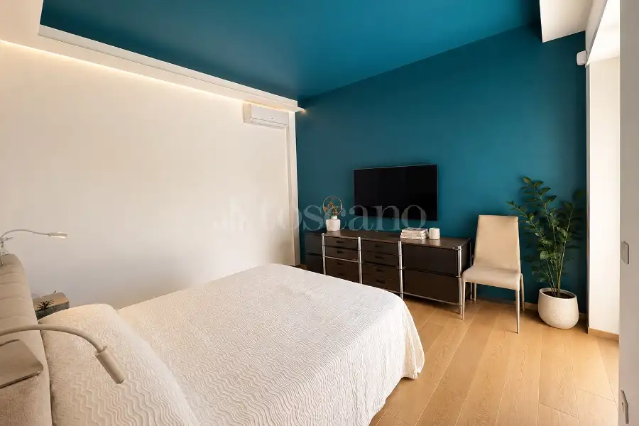 Attico in vendita di 140 mq a €599.000 (rif. 25/2026)