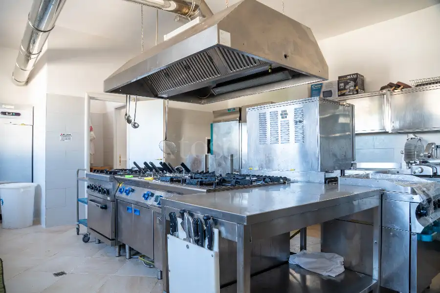 Villa in vendita di 1.500 mq a €2.200.000 (rif. 19/2025)
