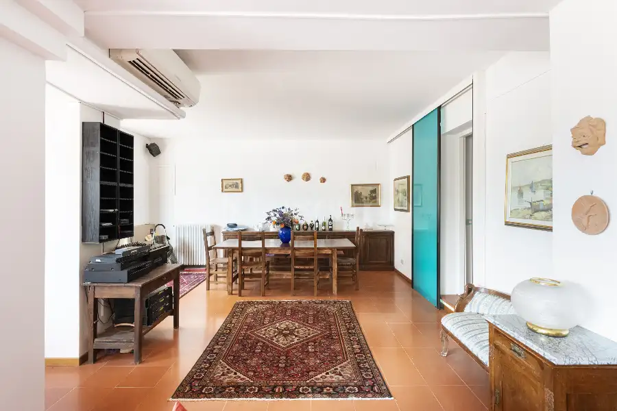 Casa in vendita di 430 mq a €1.250.000 (rif. 25/2025)