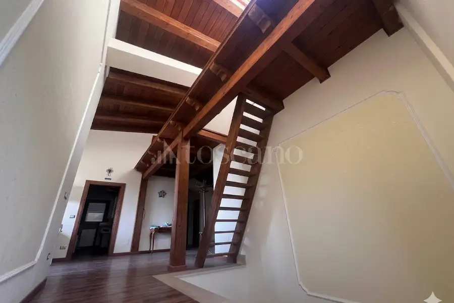 Casa Indipendente in vendita di 240 mq a €580.000 (rif. 14/2026)