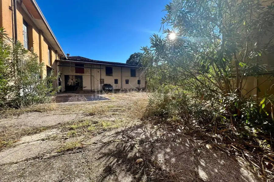 Rustico in vendita di 1.981 mq trattativa riservata (rif. 95/2022)
