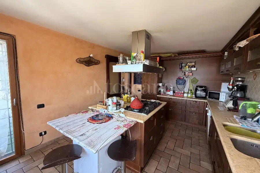 Casa Indipendente in vendita di 230 mq a €325.000 (rif. 25/2026)