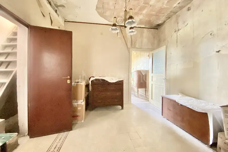 Casa Indipendente in vendita di 290 mq a €123.000 (rif. 2/2025)