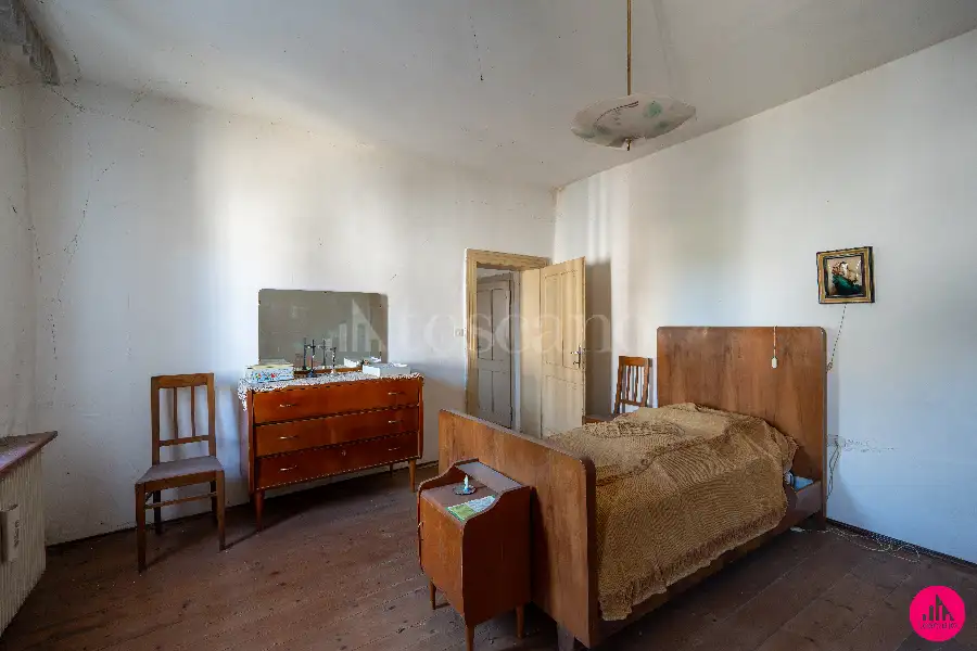 Rustico in vendita di 265 mq a €80.000 (rif. 160/2026)
