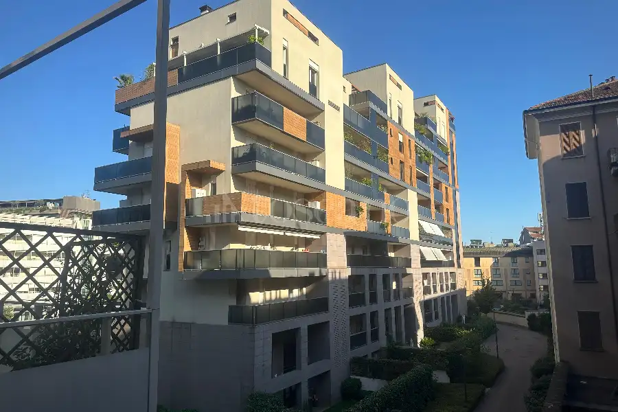 Casa in vendita di 90 mq a €670.000 (rif. 2/2026)