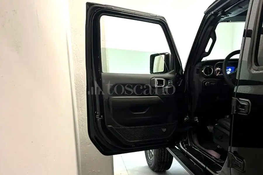 Box in vendita di 22 mq a €65.000 (rif. 24/2025)