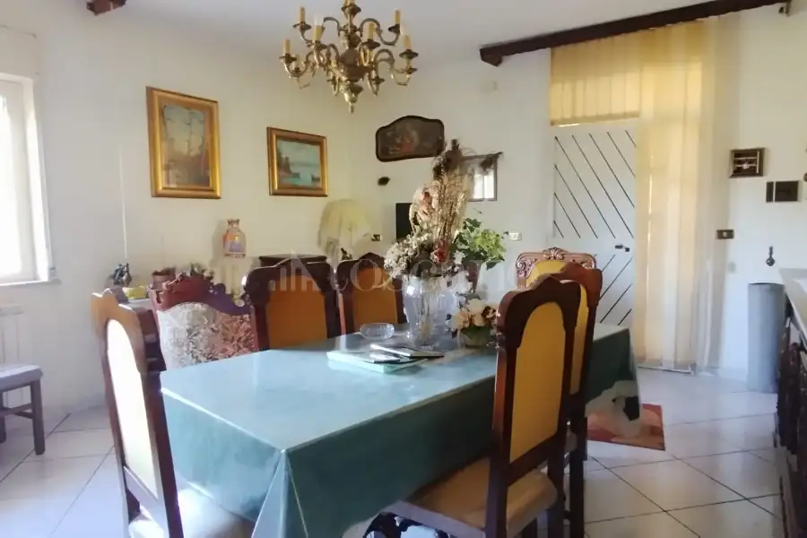 Villa in vendita di 240 mq a €145.000 (rif. 50/2026)